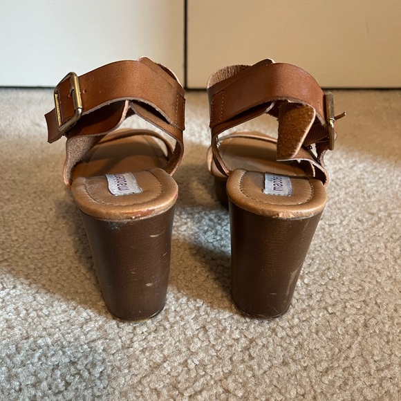 Steve Madden Brown Heels - Picture 3 of 3